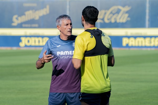 El Villarreal quiere aprovechar las bajas del Barça para ganarle en La Cerámica 16 años después