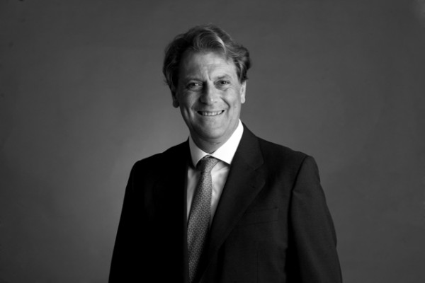 Santiago de Santos, exCEO de la SGR, se incorpora a Livingstone España