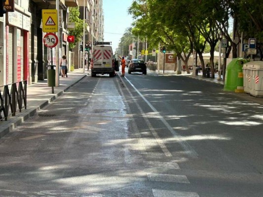 Elche desmantela el carril bici de Juan Carlos I y José María Buck con un contrato menor de 38.500 euros 