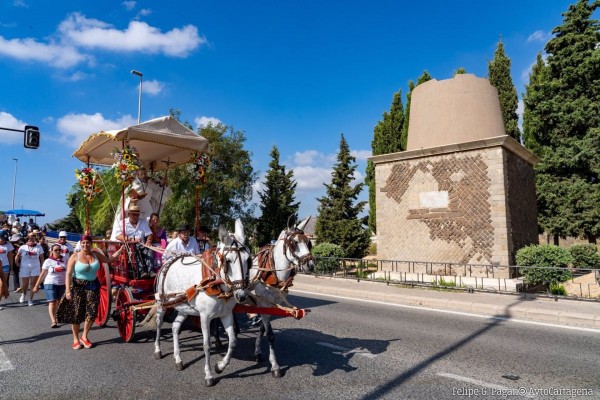 Cartagena honra a su patrón con una procesión y una romería este viernes y sábado