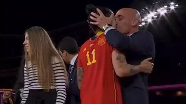 Luis Rubiales dimitirá este viernes como presidente de la RFEF
