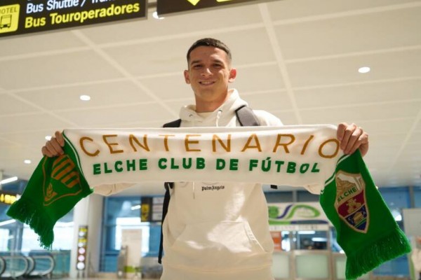 Lautaro también pide salir, pero el Elche se remite a la cláusula y exige 