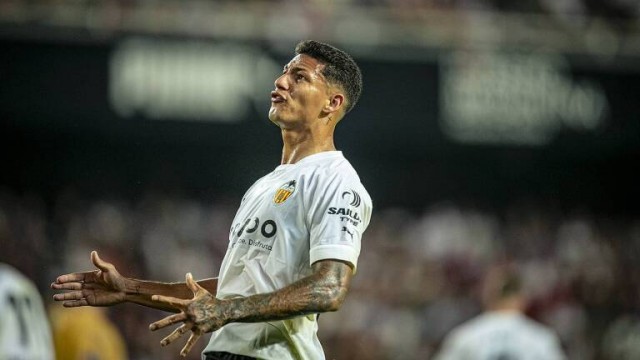 El Elche mantiene su oferta por Marcos André, no da por perdido al delantero brasileño
