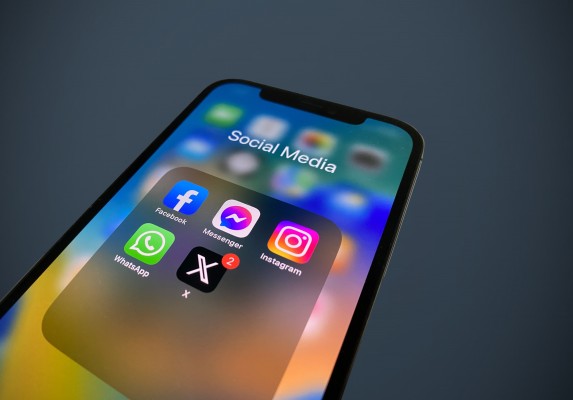 TikTok, X o Google deben moderar sus contenidos desde este viernes por la ley de Servicios Digitales de la UE
