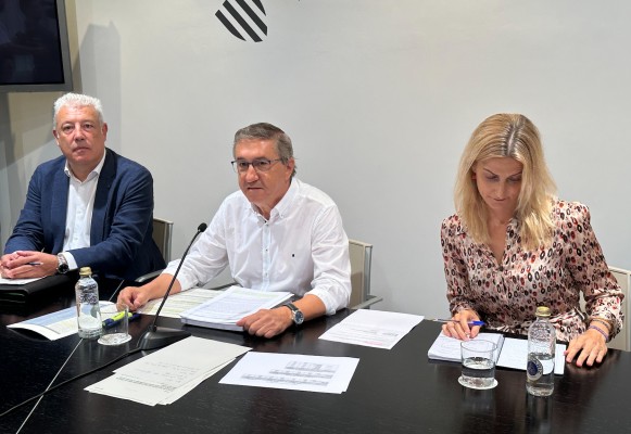 Educación excusa el lío de las adjudicaciones en los ceses de personal del Botànic y fallos informáticos