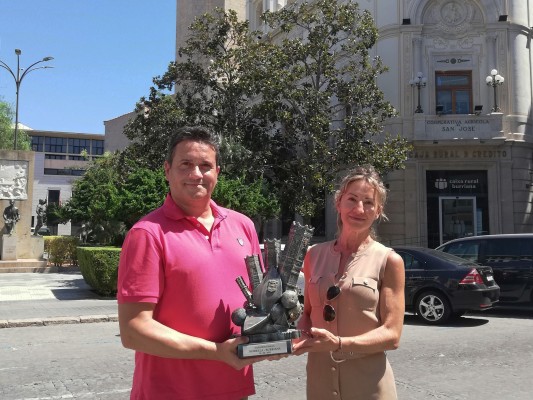 Borriana entregarà al guanyador de l'etapa de La Vuelta un trofeu fet per l'artista local Juan Poré