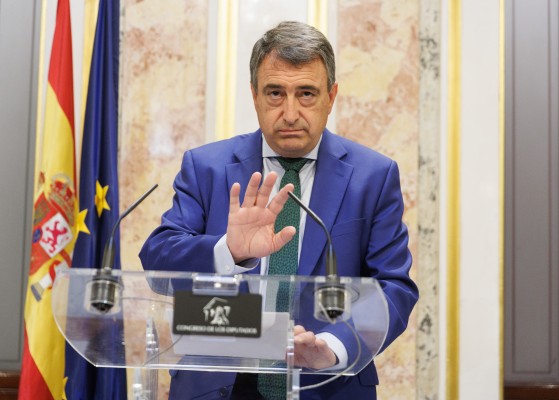 Esteban irá a una reunión 