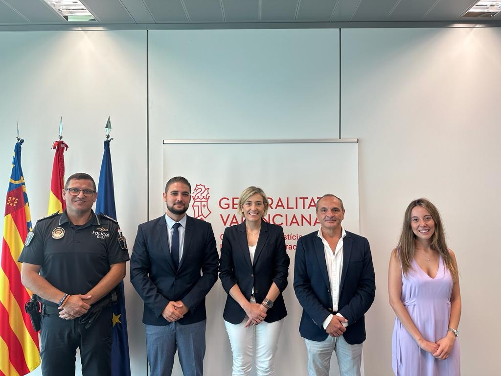 Justicia estudiará la mejora de la prestación de servicios públicos en Nàquera