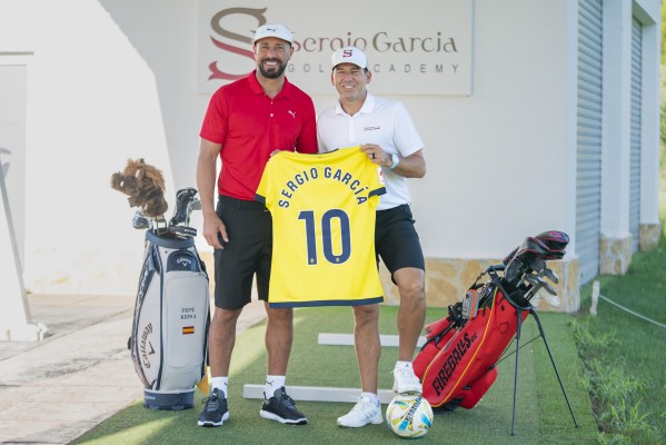 El Villarreal y el golfista Sergio García firman un acuerdo de colaboración