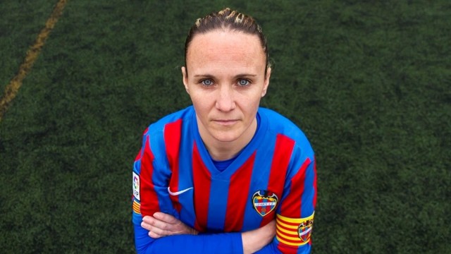 Maider: “El fútbol femenino está adquiriendo valor, pero debemos ser autosuficientes”
