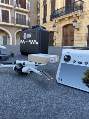 Rocafort incorpora un nuevo equipo de drones para proteger las zonas urbanas del municipio