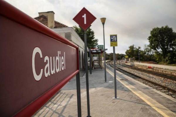 El juzgado archiva la vía penal por el incendio de junio de 2022 declarado junto a las vías del tren en Caudiel