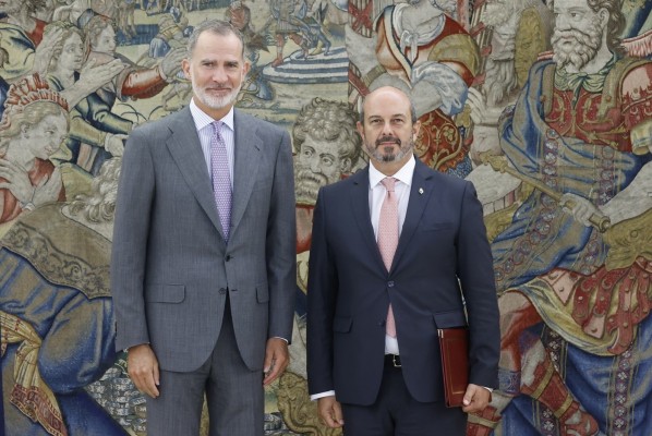 El Rey recibe en Zarzuela a Pedro Rollán para que le informe de la nueva composición del Senado
