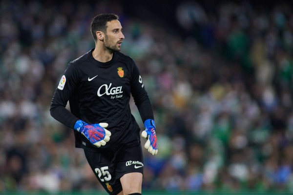 El portero Sergio Rico recibe el alta tras 83 días ingresado por un accidente en El Rocío