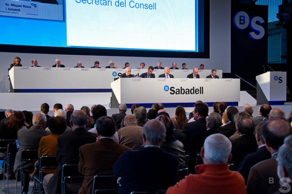 Banco Sabadell coloca 1.000 millones en cédulas hipotecarias a cinco años