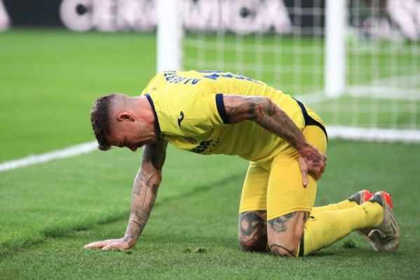 Alberto Moreno sufre una lesión muscular y será baja las próximas semanas