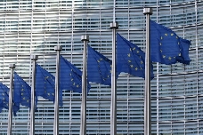 El superávit comercial de la eurozona cae un 66,2% en junio, hasta los 7.000 millones de euros