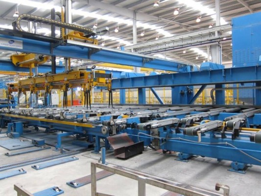 Las ventas de la industria valenciana bajan un 10,2% en junio, según el INE
