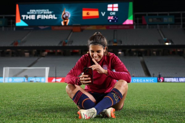 El padre de Alba Redondo “sueña” con que su hija “marque el gol del Mundial”
