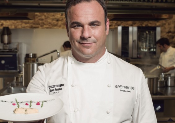 El chef Ángel León presenta la edición del concurso ‘Maestros de la Tapa Cruzcampo Gran Reserva’