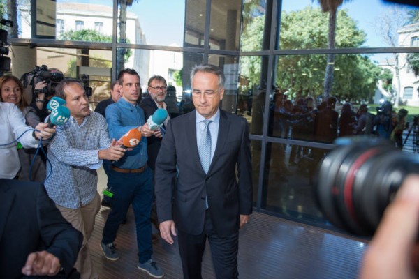 Vicente Sala reajusta su imperio empresarial y refuerza su nuevo holding con 1,6 millones