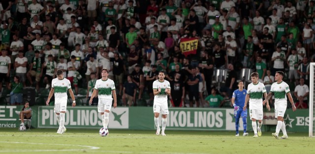 El Elche enlaza su séptima temporada sin marcar ni ganar en la primera jornada
