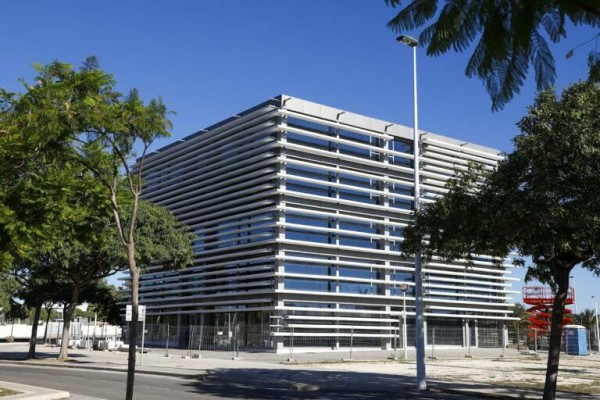 Elche Campus Tecnológico permitirá ahora la compra del edificio pequeño entero 