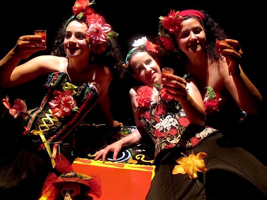 Las Naves acoge una celebración a la mexicana del día de Todos los Santos