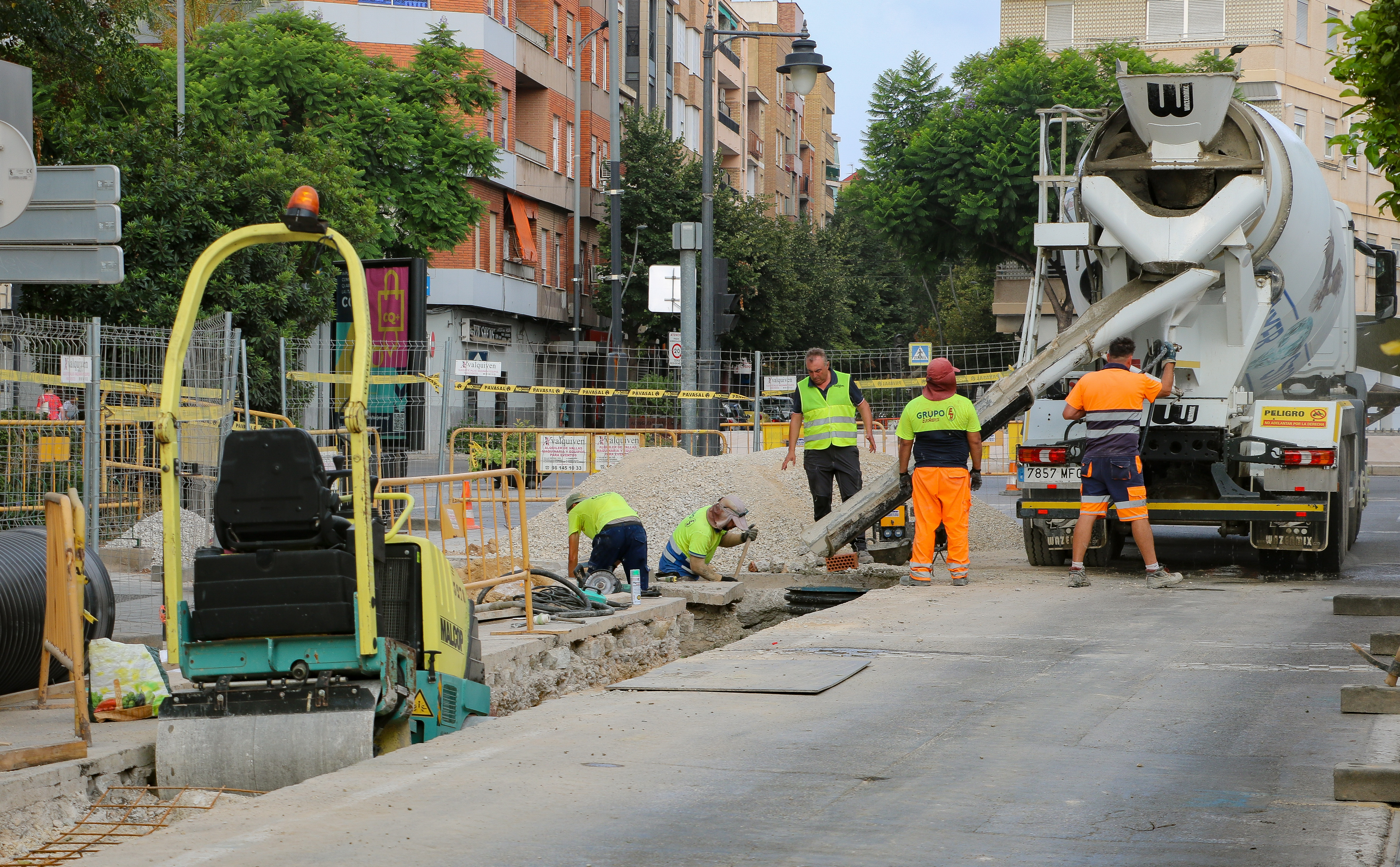 Quart de Poblet asfaltará la avenida Antic Regne de València y la calle Joanot Martorell