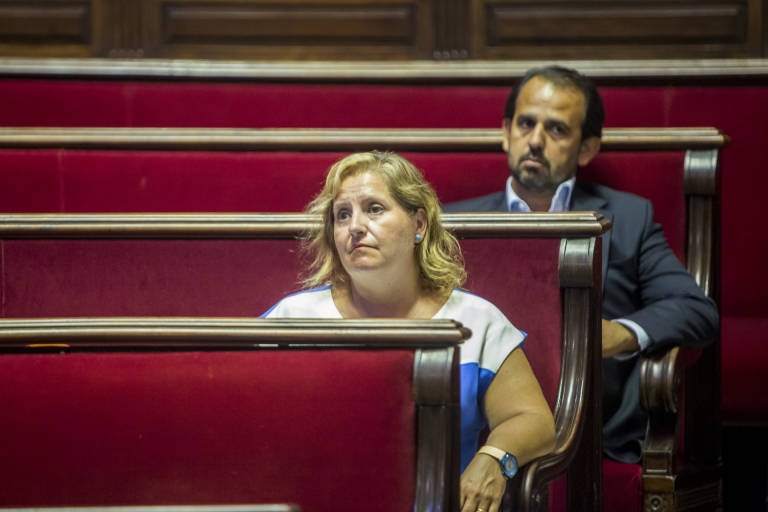 La exconcejal del Ayuntamiento de València Maria Àngels Ramón-Llin durante un pleno. Foto: EVA MÁÑEZ - 