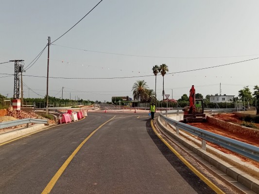 
La Diputació abre al tráfico la nueva glorieta en la intersección de la CV-510 y la CV-506 de Alzira