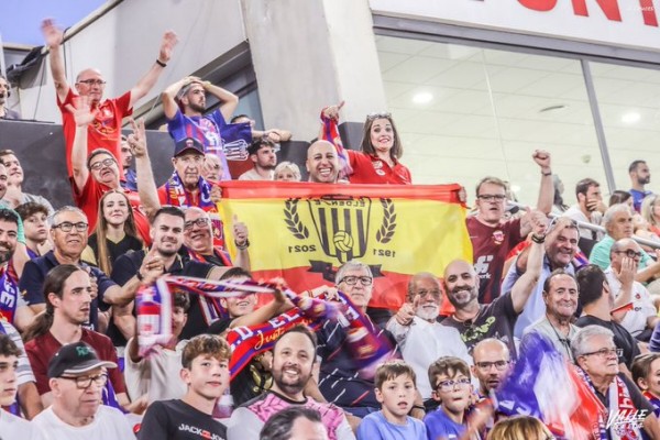 El Eldense triplica su número de abonados en la Liga Hypermotion