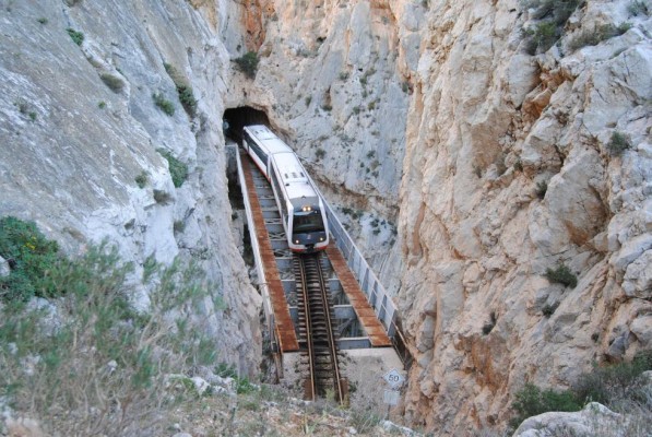 El Tram d'Alacant modifica el fin de semana el servicio entre Altea y Calp por pruebas técnicas en los viaductos
