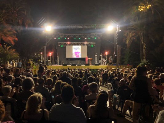 Los conciertos del Hort de Baix de Elche congregan por ahora a más de 5.000 personas