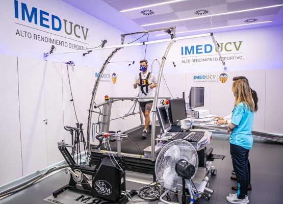 El Valencia CF e IMED Hospitales renuevan su compromiso hasta 2025 