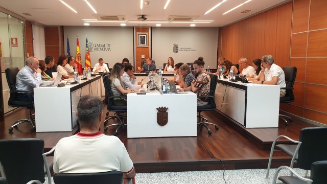 Riba-roja crea una Comisión Especial para reforzar  la participación en los procesos de contratación