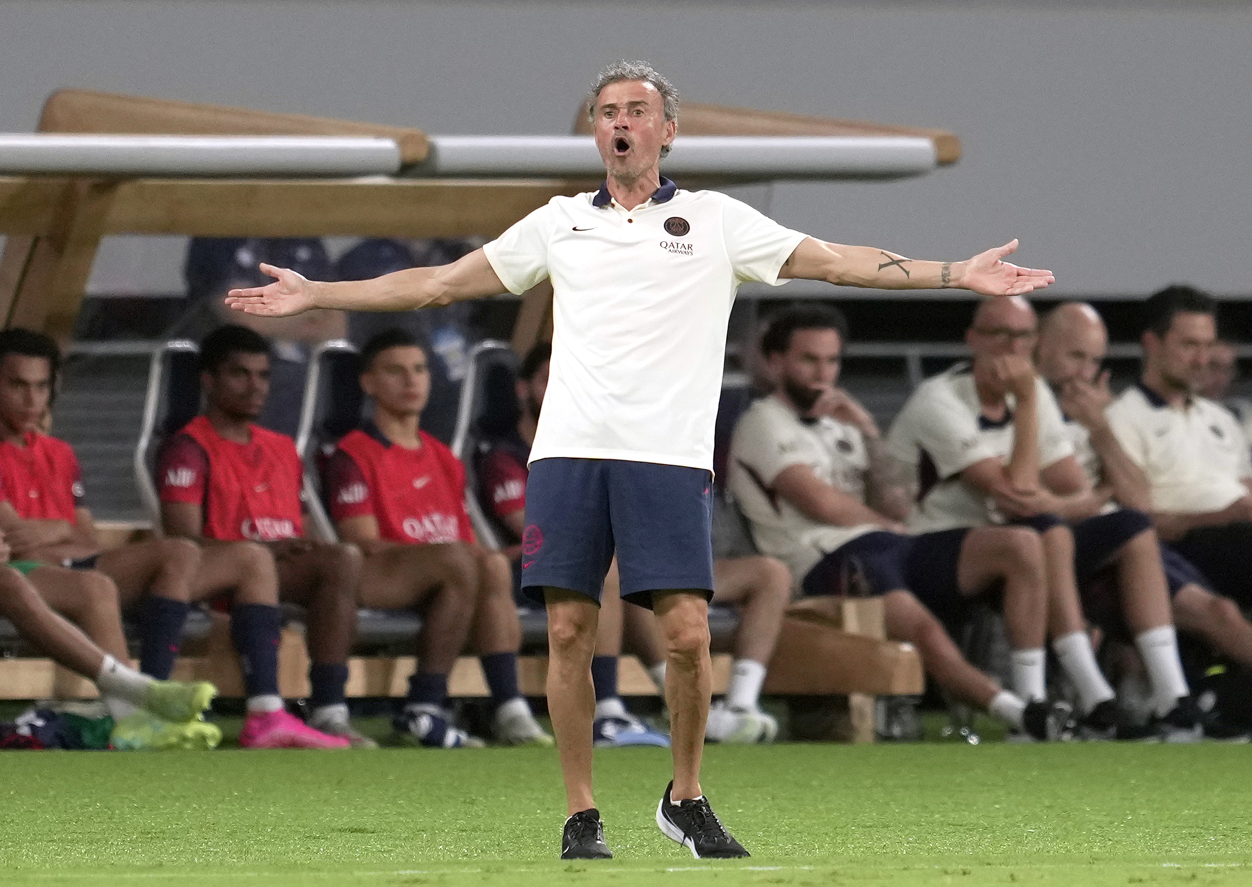 Luis Enrique ha comunicado a Neymar y Verratti que no cuenta con ellos, según RMC Sport
