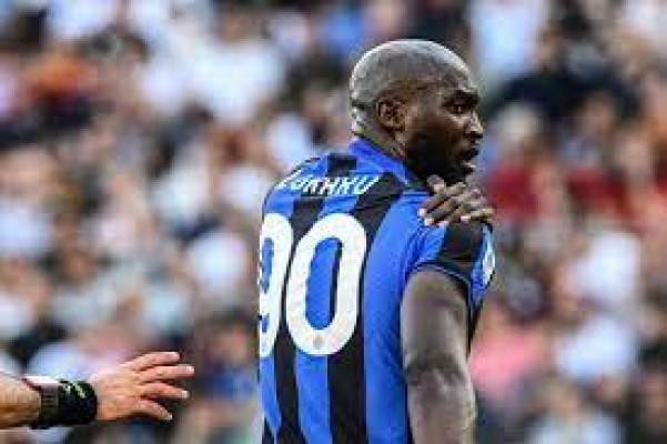 Zanetti carga contra Lukaku por negociar con la Juve: 