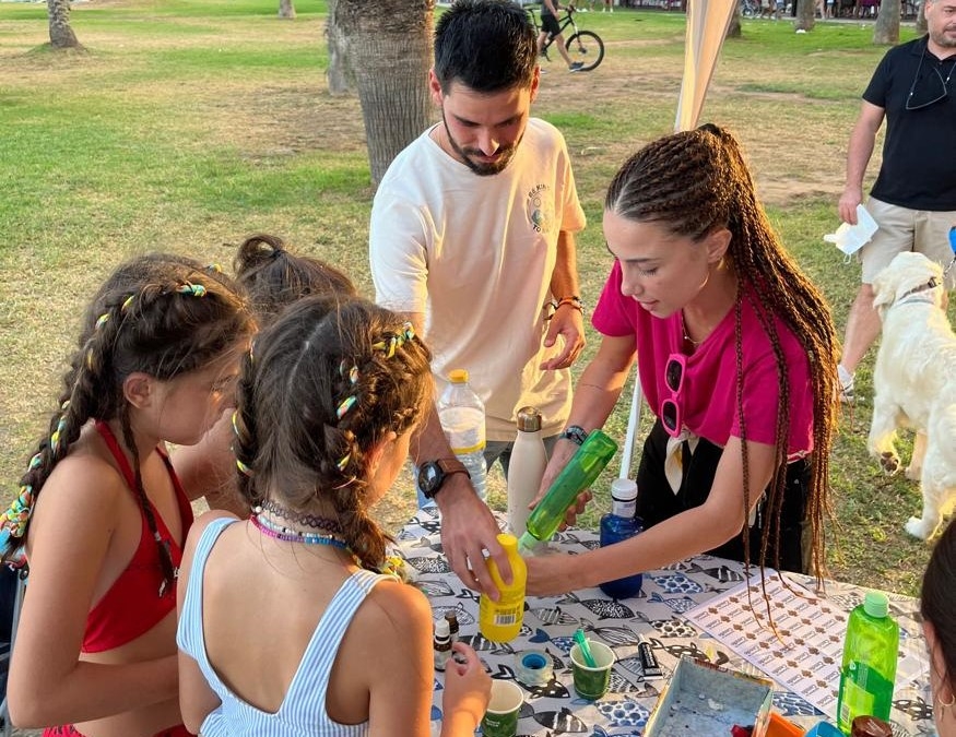 Castelló fomenta el cuidado y la limpieza de las playas del Grao a través de talleres ecológicos
