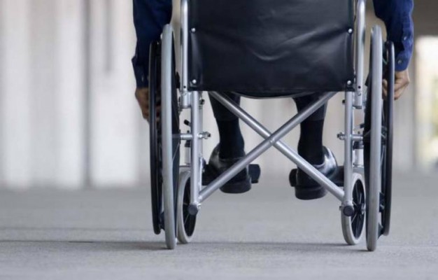 El Gobierno regional subvenciona a quienes tienen que convertir sus baños y cocinas en accesibles