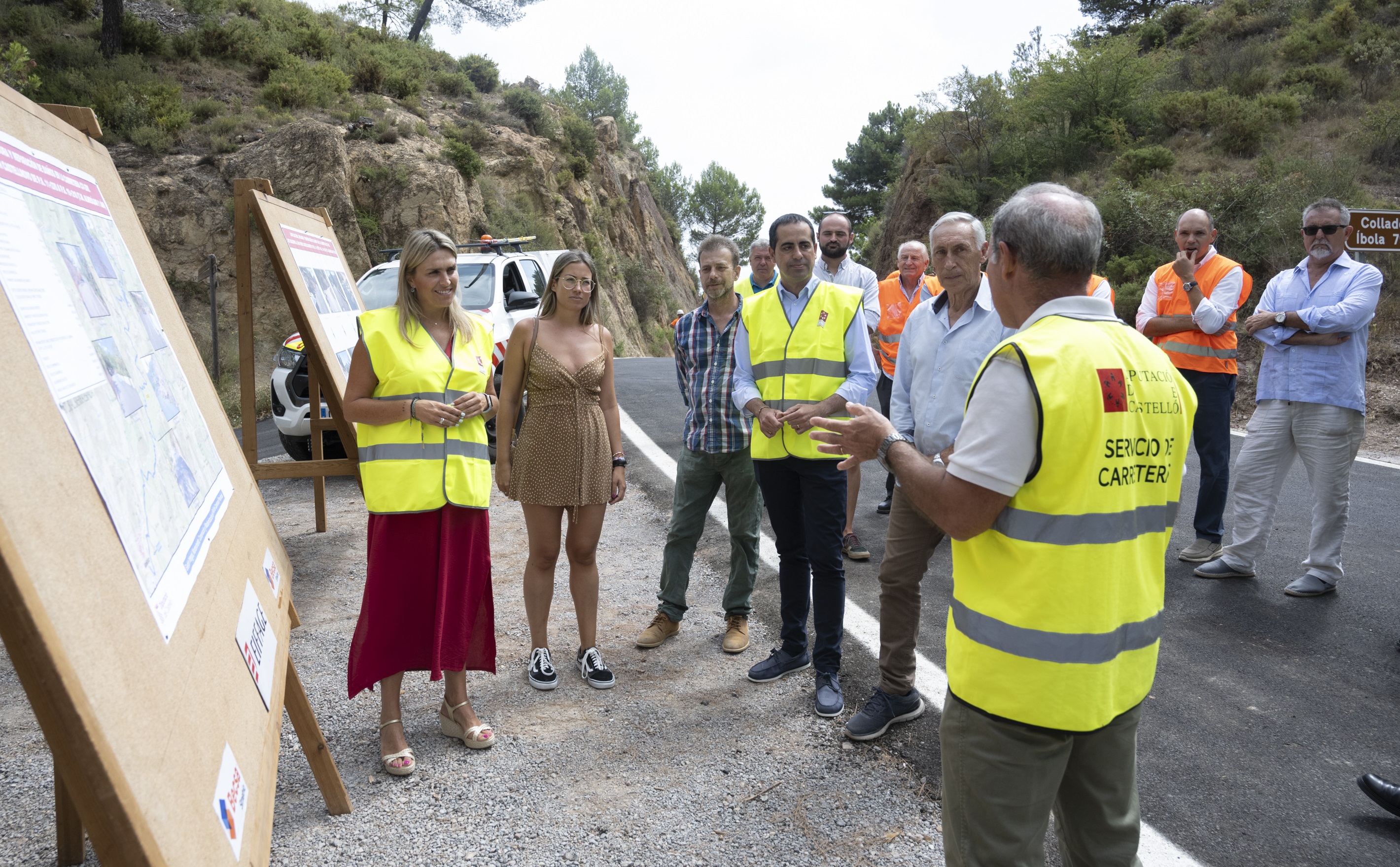 Marta Barrachina visita la culminación de las obras de la CV-200 entre Almedíjar y Aín
