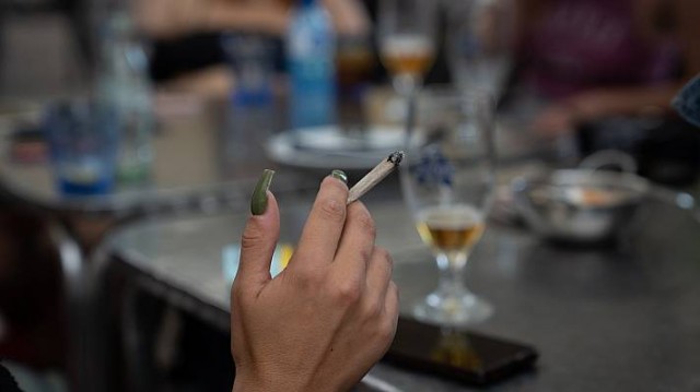 La Sociedad de Epidemiología cree que permitira fumar en las terrazas es 
