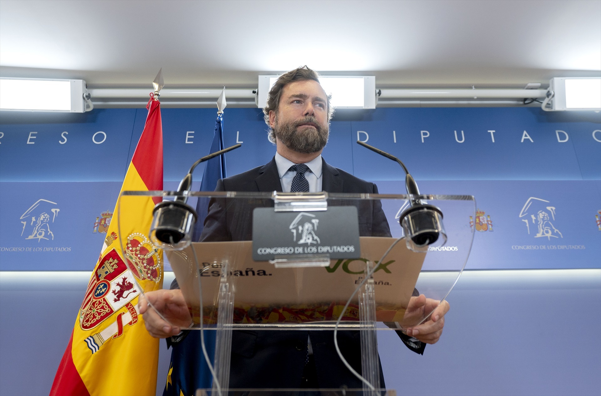 Espinosa de los Monteros alega motivos personales para dejar el Congreso y la dirección de Vox
