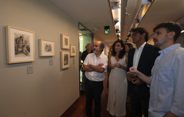 El MUBAG presenta una exposición inédita con 91 dibujos del artista y arquitecto Miguel Abad Miró

