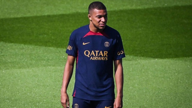 Mbappé sigue apartado y se entrena con los descartados