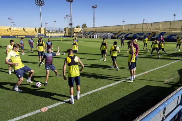 El Villarreal arranca la semana pendiente de la recuperación de sus lesionados