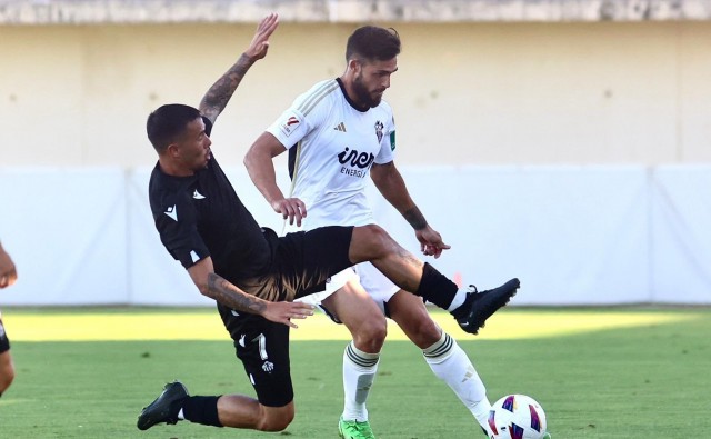 El Castellón se desinfla en la segunda parte y se lleva una goleada ante el Albacete (6-2)
