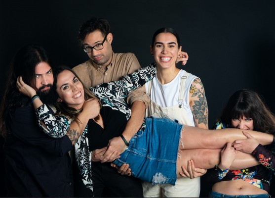 Valiente Cobarde 'baila con ellas' en su nuevo single