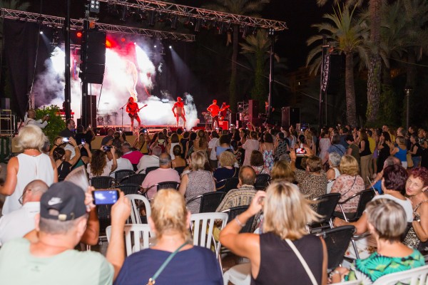 Festes d'Elx: los conciertos de la barraca suponen 235.000 euros, del Hort de Baix 96.800 y la Nit de l'Albà 150.000