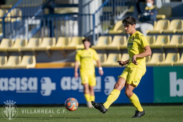 El Efesé suma a su filial a David Guerrero, central caravaqueño formado en el Villarreal 
